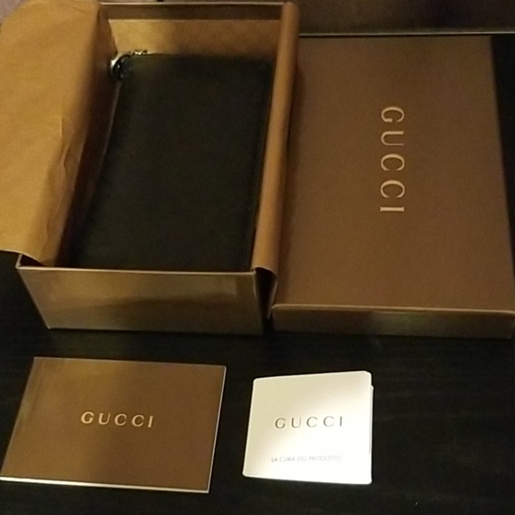 Authentic Gucci Wallet - Picture 8 of 10